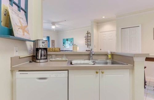 Palmer Ranch Condo | 1 Bedroom 1 Bathroom Condo In Sarasota With Great Amenities