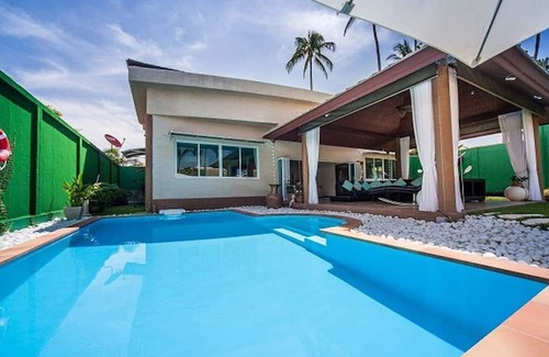 Nong Chaeng House | Ferienhaus für 8 Gäste mit 180m² in Plai Laem