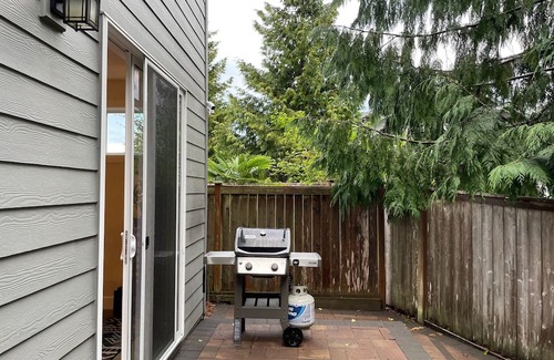 Boulevard Bluffs House | Private 3-bedroom house in scenic Mukilteo with WiFi, AC