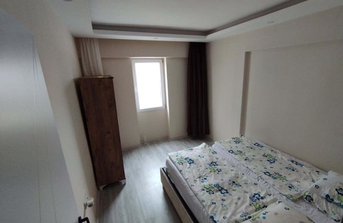 Kusadasi Apartment | Close to the sea, all furnishings are ready, air-conditioned, with internet,