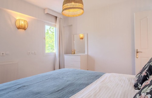 Urla Villa | Villa w Garden 5 min to Altinkoy Beach in Urla