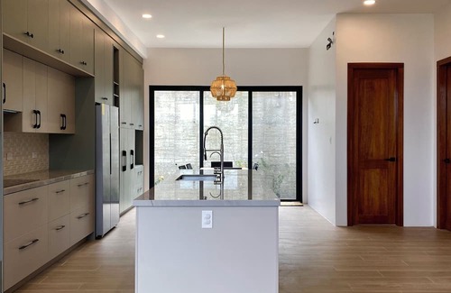 Olon House | Cozy, Comfy and Spacious Apartment.