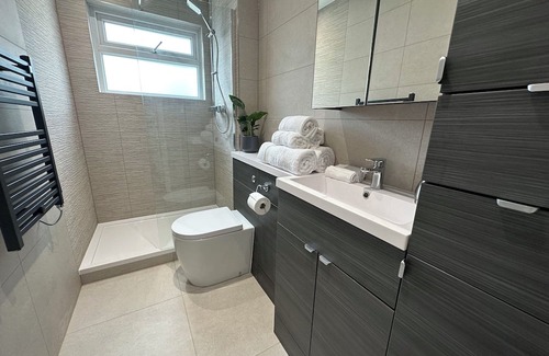 St. Helier Apartment | Modern Apartment, Great Location, Fabulous View