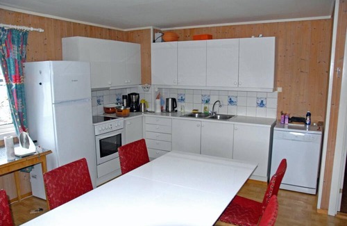 Flekkefjord House | Holiday home "Aurora Ulleroy", island Hidra - there alone location on the island Ulleroy near Flekkefjord, Kirkehamn/Kirkehavn, Norway-Vestagder, Southern Norway, 11 persons, 6 bedrooms, 2 x shower room, utility room and guest toilet, huge jetty,.