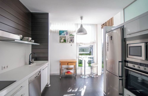 Mino House | La Casa de la Playa, a un Paso de la Orilla