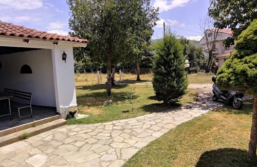 Krepeni Cottage | Oasis Cottage Rental Property 10 min away from town!