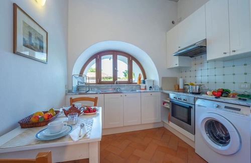 Colognola ai Colli Apartment | Villa Faccioli Limone With Shared Pool