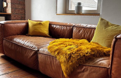 Hutschenhausen Apartment | TLA Pfalzblick vacation apartment at the Kranichwoog in Hütschenhausen!