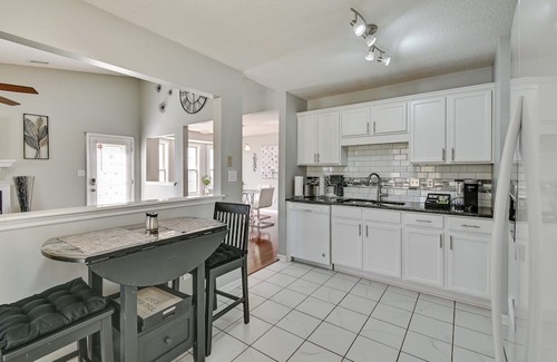 South View House | Convenient Hope Mills Home ~ 6 Mi to Fayetteville!