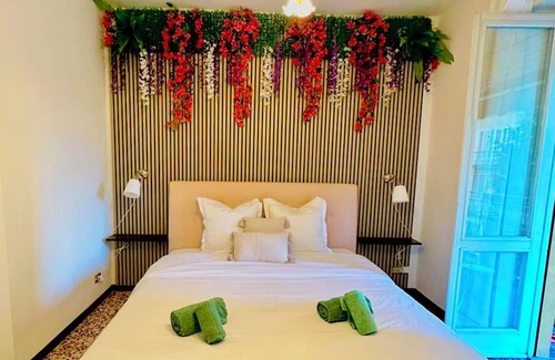 Malgrate Apartment | Charming floral apartment with mountain views!