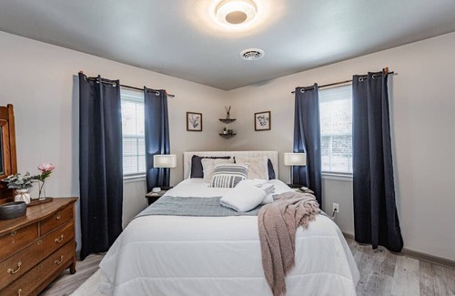 Stonehouse House | Quiet Comfort: Serene Toano Hideaway