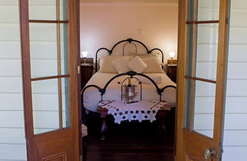 Bolwarra Bed & Breakfast | Maddies is delighful country home built in the 1800's. Pet friendly!