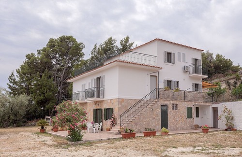 Mattinata Apartment | Casaverde Two-room apartment with kitchenette just 600 meters from the sea