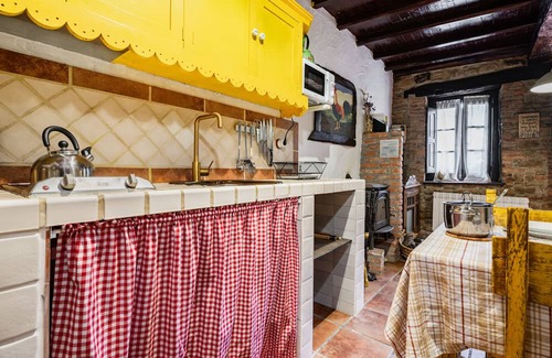 Villar de Pineres Ski Chalet | Chalet 'La Castañar - La Vallicuerra' with Mountain View, Private Terrace and Wi-Fi