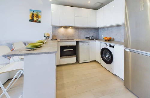 Pogorze Apartment | Apartment With Parking Gdynia by Renters