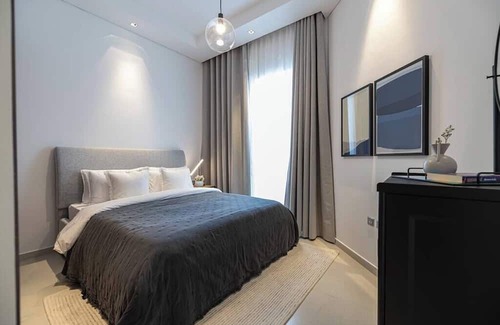 Jumeira 3 Apartment | 2BR Umm Al Sheif 10 Mins From The Beach - NOX