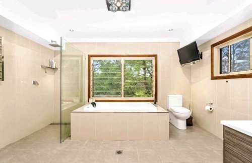 South Nowra House | Tranquillity awaits, close to Jervis Bay beaches