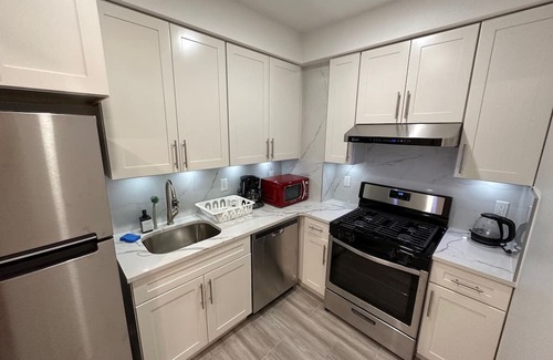 Flushing Chinatown Apartment | Brand New 1br - Linens Wi-Fi 3rd fl