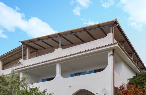 Calalunga-Pietragrande Apartment | Pack your bags and look forward to relaxing days in this holiday apartment in Calabria.
