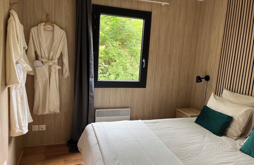Montliot-et-Courcelles Ski Chalet | Lodge Cédra - Bain Nordique Privatif