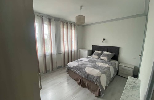Franqueville-Saint-Pierre House | Appartement Lumineux Dans Maison Avec Garage Jusque 7 Couchages