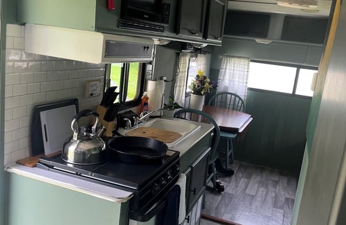 Palermo House | Camp at Shale Creek Homestead !NO FEES!