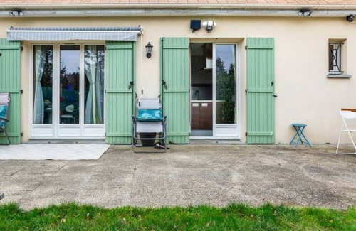 Montereau-Fault-Yonne House | Chambre Duo Romantique Entre Deux Chez L'habitant