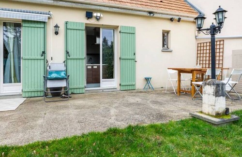 Montereau-Fault-Yonne House | Chambre Duo Romantique Entre Deux Chez L'habitant