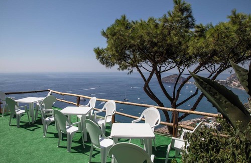 Barano d'Ischia House | Hotel Sunset Green è un Piccolo Hotel 3 Stelle Vicino Alla Spiaggia dei Maronti