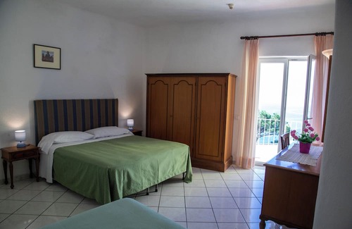Barano d'Ischia House | Hotel Sunset Green è un Piccolo Hotel 3 Stelle Vicino Alla Spiaggia dei Maronti