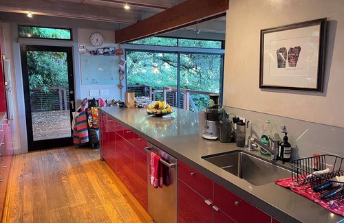 Mill Valley House | Oasis of Peace among the trees with SF views & access to trails and Mill Valley