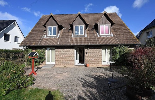 Sehlendorf Apartment | Dream apartment "Weitblick" for 8 people with 2 bathrooms and sea view from the balcony!