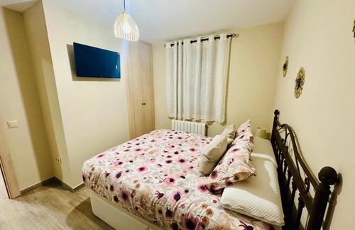 Tabanera del Monte Apartment | Apartment 'Casa Rural El Paloteo 6 Personas' with Mountain View, Private Terrace and Wi-Fi