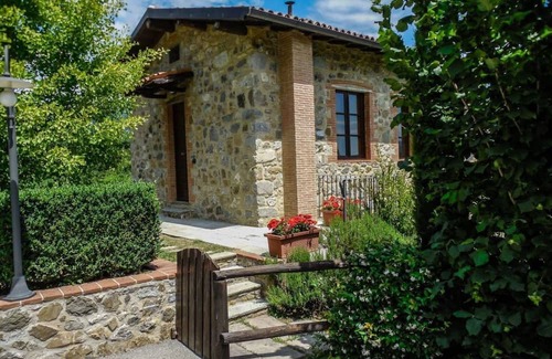 Camporgiano House | Wonderful private villa for 8 guests with private pool, WIFI, TV, panoramic view and parking