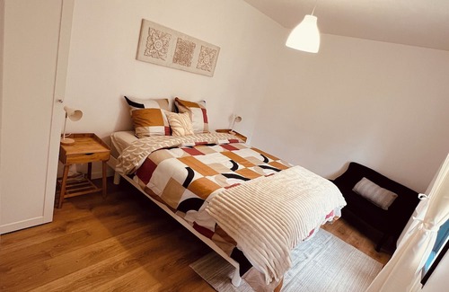 Luzarches Apartment | Appartement Cosy, Paris Jo2024, Astérix, Château de Chantilly, Charles de Gaulle