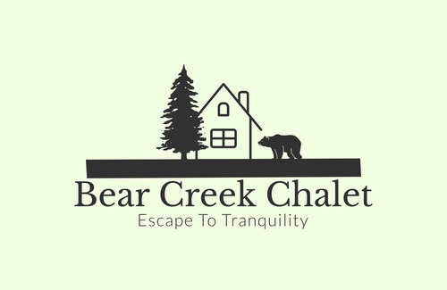 Jim Thorpe Ski Chalet | Escape to the serene Bear Creek Lakes in this meticulously maintained chalet