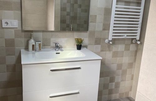Ribadumia Apartment | Apartment 'Byp' with Private Terrace and Wi-Fi