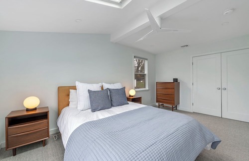 Marblehead Cottage | The Sunset - A cozy, seaside cottage in historic Marblehead MA