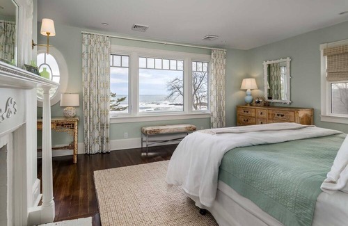 Cape Neddick House | Shoal's View - Oceanfront & Pool in Beautiful Cape Neddick