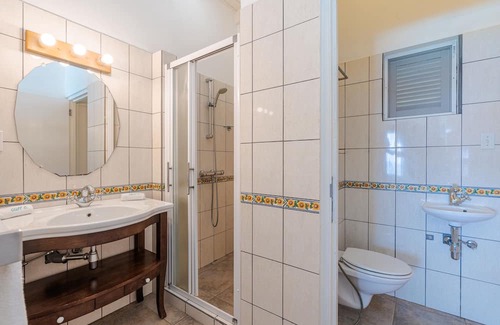 Hato House | Cliff Cottage- Vacation villa with breath taking sea view