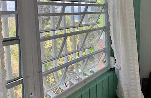 Marin House | One Bedroom in tranquil el campo neighborhood in the hidden gem of Patillas