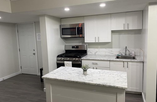 Prince George House | Charming 2BDR Suite near CN Center