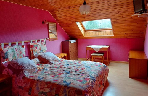 Bouchamps-les-Craon Bed & Breakfast | Guestroom BOUCHAMPS-LES-CRAON, studio flat, 5 persons