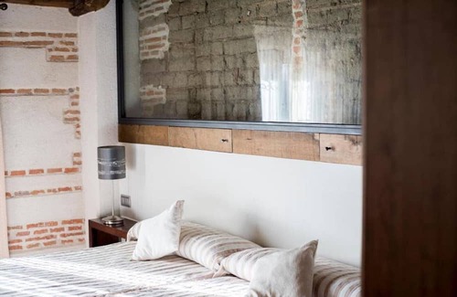 Velayos Apartment | Double room with whirlpool bath