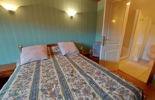 Bouchamps-les-Craon Bed & Breakfast | Guestroom BOUCHAMPS-LES-CRAON, studio flat, 3 persons
