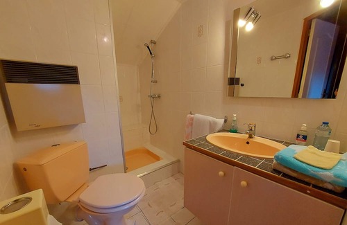 Bouchamps-les-Craon Bed & Breakfast | Guestroom BOUCHAMPS-LES-CRAON, studio flat, 3 persons