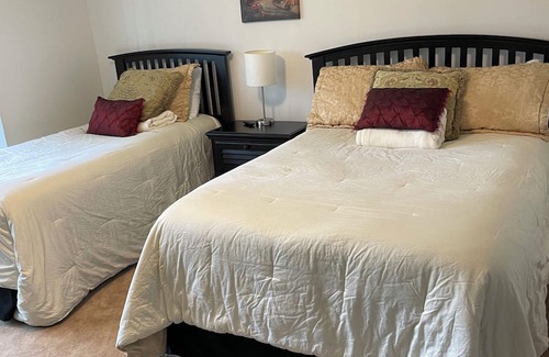Foxfire House | The Fox's Court: Peaceful 3Bd3Bth; Sleeps 8! 5mi to Pinehurst