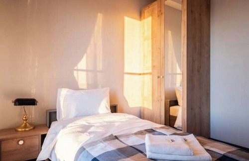 Kagithane Apartment | Juno - 3BD Fantastic Duplex Flat in a Residence