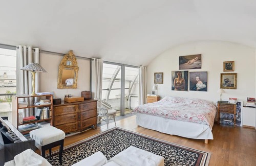 Parc-de-Montsouris Apartment | Atypical flat in Montsouris