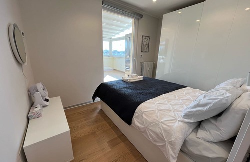 Monteverde Nuovo Apartment | Apartment 'Whitecate - Attico A Roma' with Private Terrace, Wi-Fi and Air Conditioning